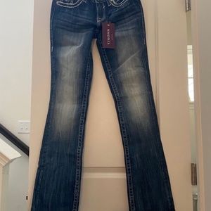 Brand New with tags Women’s VIGOSS Slim Bootcut. Size 2. 34 Length